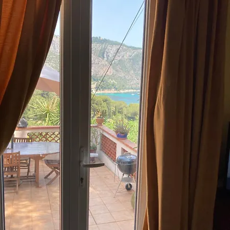 Independant Dans Bord De بيت للعطل إز